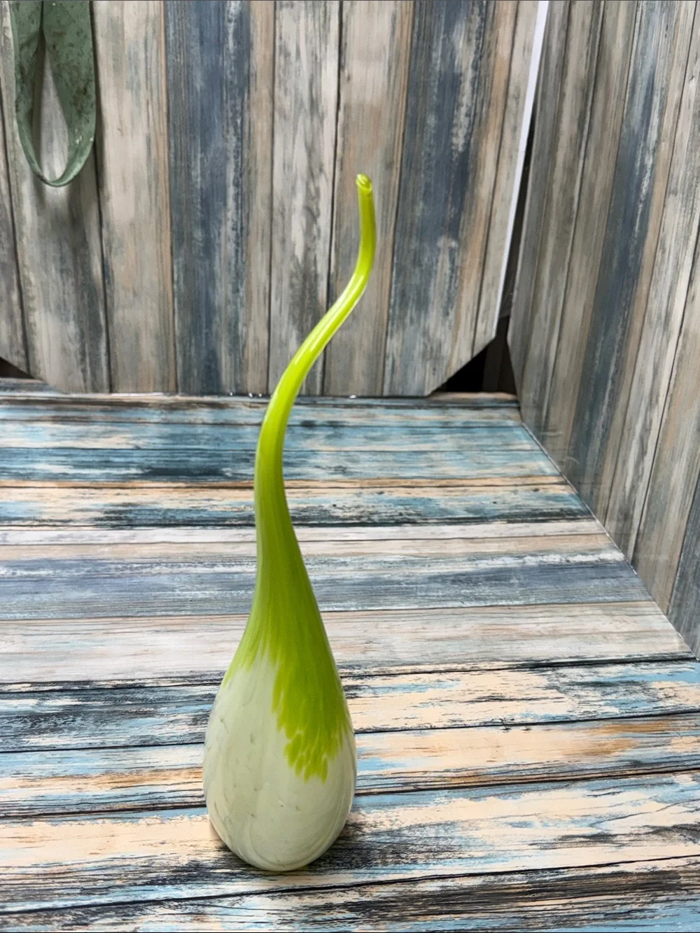 ⭐️Vintage Pier 1 Modern Elongated Gooseneck Lime Green White Art Glass Vase MCM